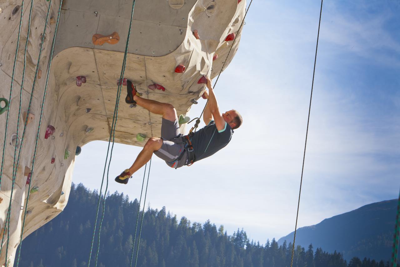 Sport Resort Fiesch - Fiescher Hostel Eksteriør billede